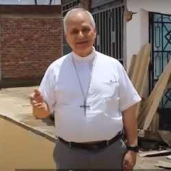Watch the Documentary:”León de Perú”